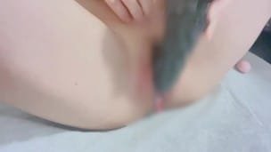 vol.111 *.❤︎.❤︎ 真っ黒極太ディルドでジュポジュポ❤︎.❤︎.* 個人撮影 ガチイキ変態オナニー　潮吹き おもらし パイパン ドアップ 極太 拡張 高速ピストン